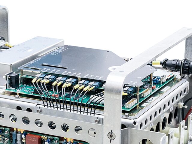 IGBT-Stromrichtermodul, V001 DCU1 schwarz, V005 DCU2 blau, Bombardier, Reparatur