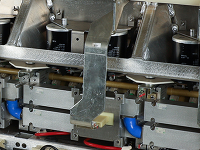 001942 - 13SG36V3 und 13SG36V4 - 4QS und PWR, Bombardier Stromrichter-Container, Alstom, ADtranz, verbaut in 13SG41 in Baureihe BR423, 423.1, ähnlich HXD-Serie, Fahrzeuge Corodia und Movia von Alstom bzw. Bombardier