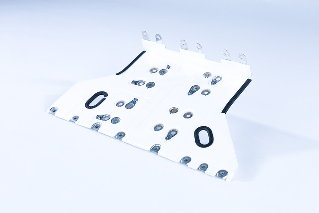 Stromschienen, BusBars, Kupferschienen, laminiert BusBars, laminated BusBars, Sammelschiene, multilayer Busbar, multilayer Stromschienen (Busbars), Sammelschienensysteme, Leistungselektronik, power converters busbars, Sammelschiene