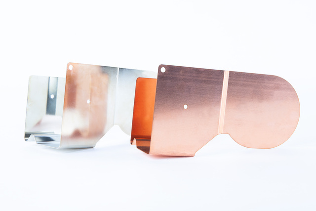 Stromschiene mit Oberflächenbeschichtung, Kupferstromschienen mit Silberoberfläche, Kupferstromschiene versilbert, versilberte Kupferstromschienen, Copper busbars with surface coating, Silver-plated copper busbar, Silver-plated connecting plates